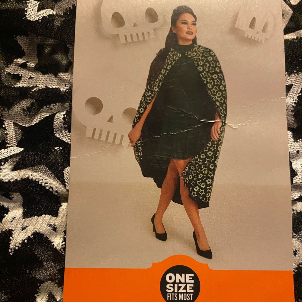 Teen/Adult Halloween glow in the dark Star Print Cape